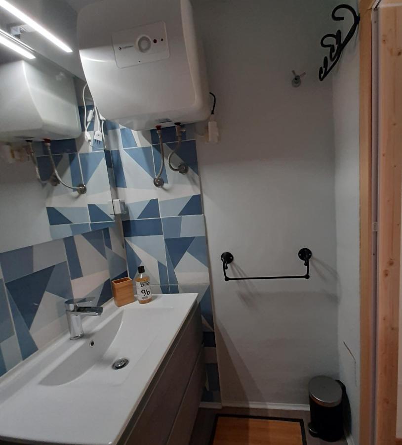 Ferienwohnung A Casa Di Carla Sonnino Exterior foto